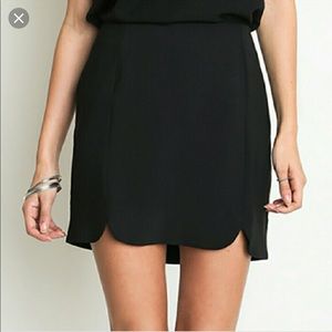 Umgee Black tulip hem skirt